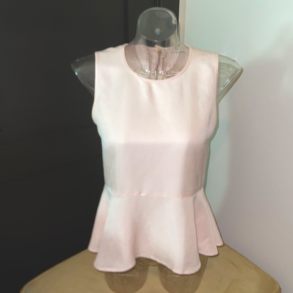 CLUB MONACO Sleeveless pendulumTop EUC